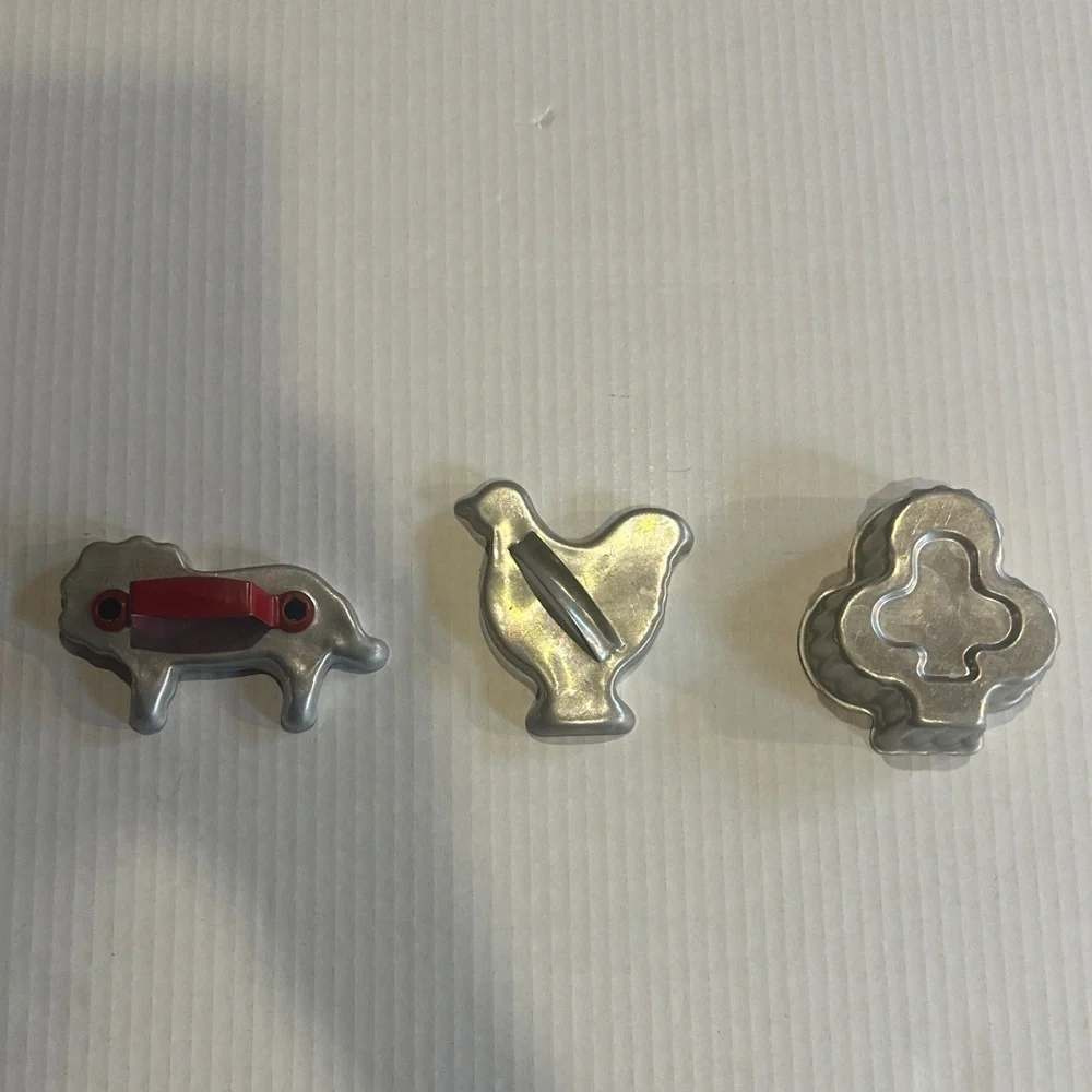 Set of 3 Vintage Metal Cookie Cutters Set of chicken lion and shamrock whimsical